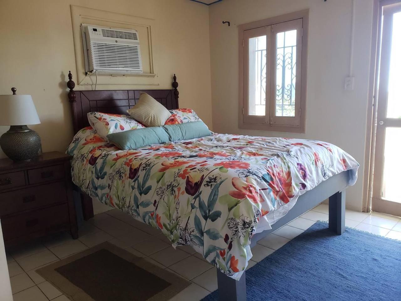 Little Indigo Apartments Mafolie Екстер'єр фото